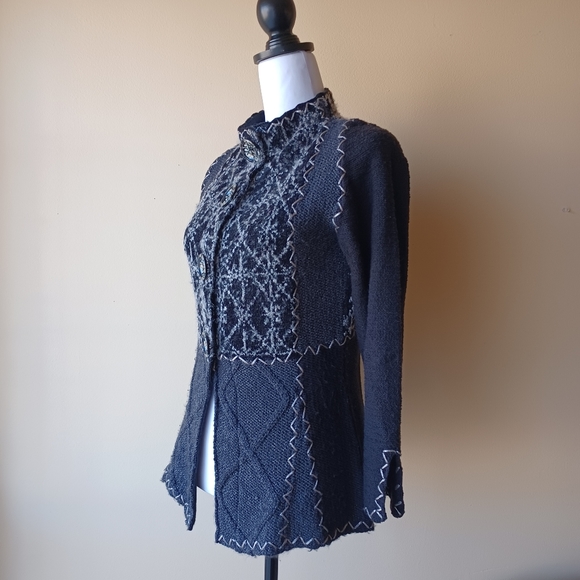 CURIO Black Gray Silver Large Button Detail Snap Front Cardigan Sweater - Picture 4 of 14